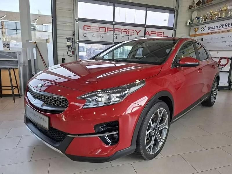 Rouge Occasion 2021 Kia XCeed Platinum SUV | 21 900 € (Bon prix) - Image 1/4