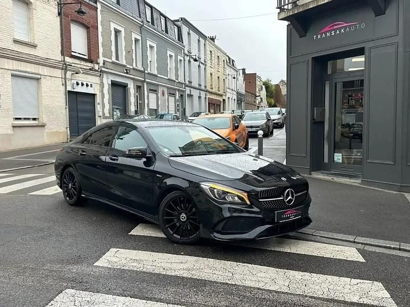Noir Occasion 2018 Mercedes CLA220 Edition Berline | 23 990 € - Image 1/4