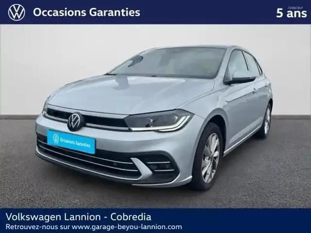 Reflet d'argent métallisé Utilisé 2024 VW Polo Style Berline | 23 690 € (Prix juste) - Image 1/4