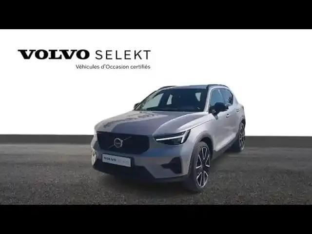 Argent magnétique métallisé Utilisé 2025 Volvo XC40 Ultra SUV | 47 100 € - Image 1/4