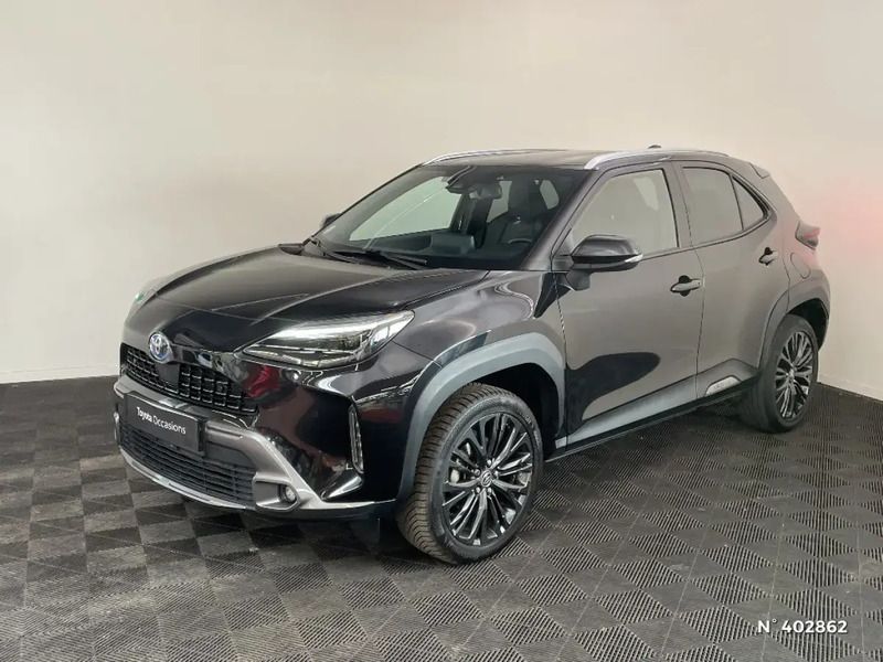 Noir Utilisé 2022 Toyota Yaris Cross SUV | 23 990 € (Prix juste) - Image 1/4