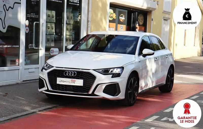 Blanc Utilisé 2021 Audi A3 Sportback S-Line Citadine | 24 990 € - Image 1/4