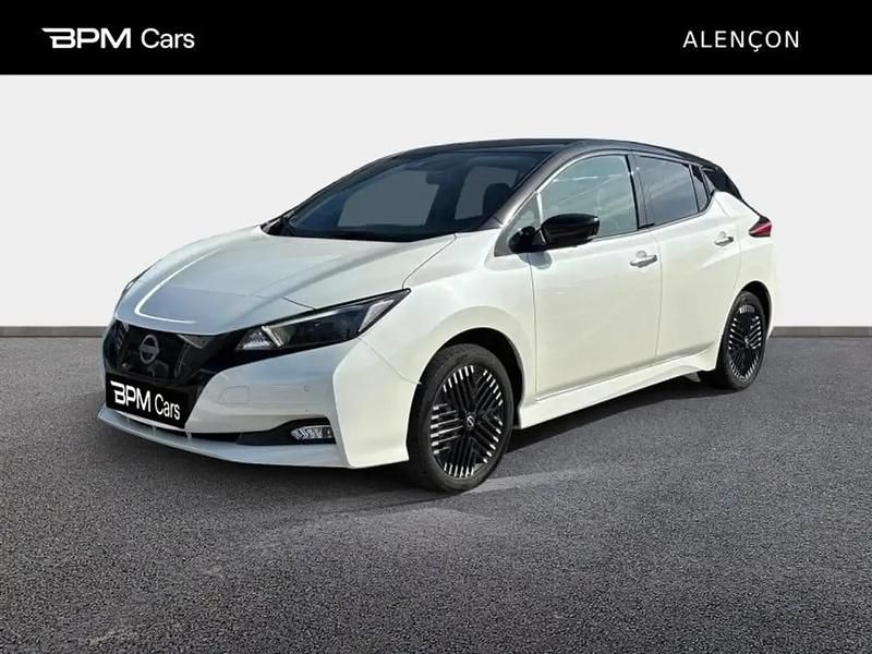 Blanc Utilisé 2023 Nissan Leaf Tekna Citadine | 23 850 € - Image 1/4