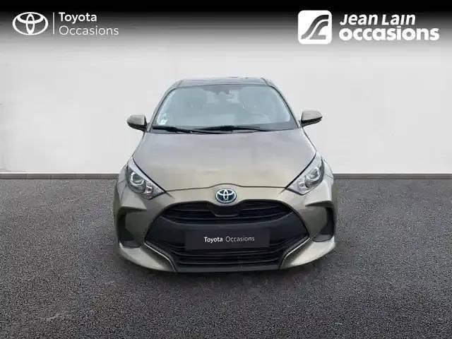 Occasion Toyota Yaris Hybrid 2024 Gris Berline