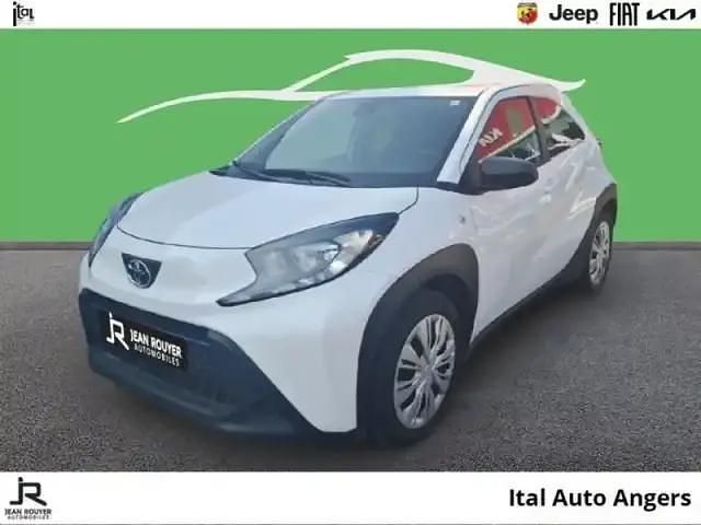 Blanc Utilisé 2022 Toyota Aygo X SUV | 12 590 € - Image 1/4