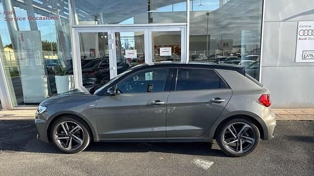 Occasion Audi A1 Sportback S-line plus 116 ch (85 kW) 2025 Gris chronos métallisé noir mythe métallisé Citadine