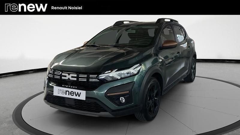 Vert Utilisé 2024 Dacia Sandero Extreme Citadine | 17 890 € (Prix assez cher) - Image 1/4