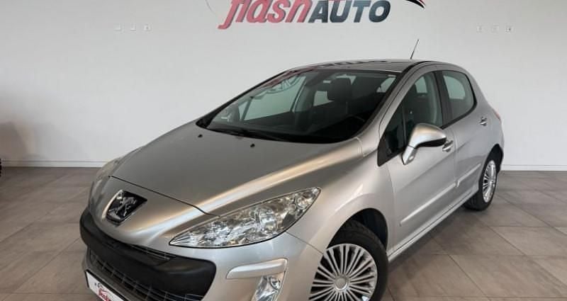 Gris Utilisé 2010 Peugeot 308 Berline | 4 900 € (Prix juste) - Image 1/4