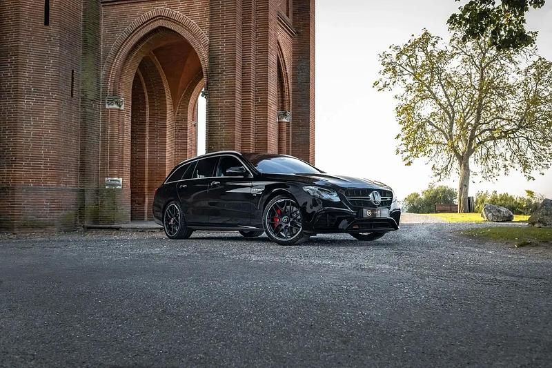 Noir Utilisé 2019 Mercedes E63 AMG AMG Break | 99 900 € - Image 1/4