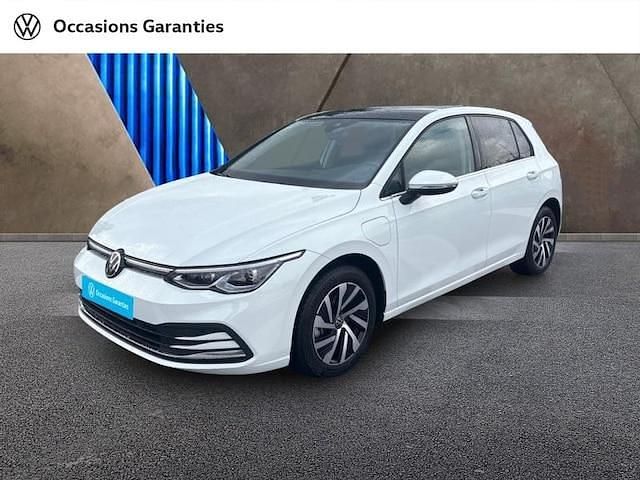 Utilisé 2024 VW Golf VIII Style | 29 990 € (Prix juste) - Image 1/4