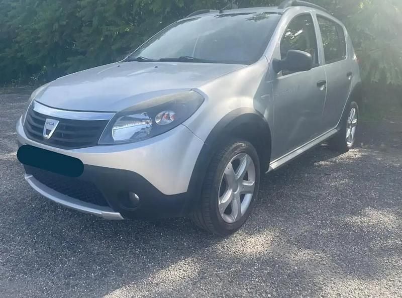 Occasion Dacia Sandero Stepway 68 ch (50 kW) 2010 Berline