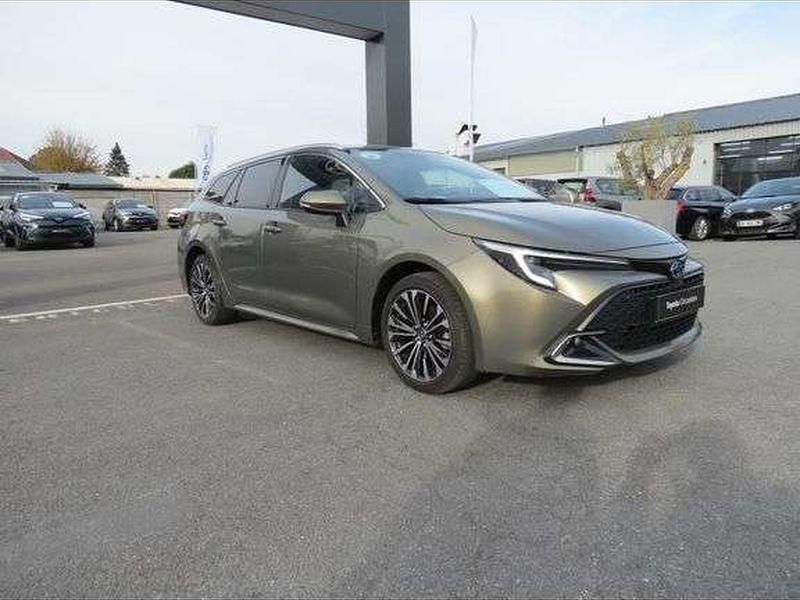 Utilisé 2024 Toyota Corolla Design | 29 900 € (Prix juste) - Image 1/1