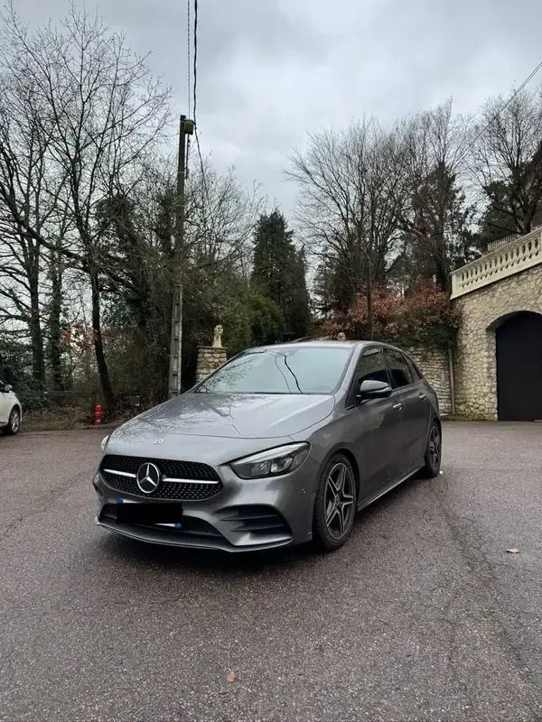 Utilisé 2019 Mercedes B200 AMG line Monospace | 24 490 € (Prix juste) - Image 1/4