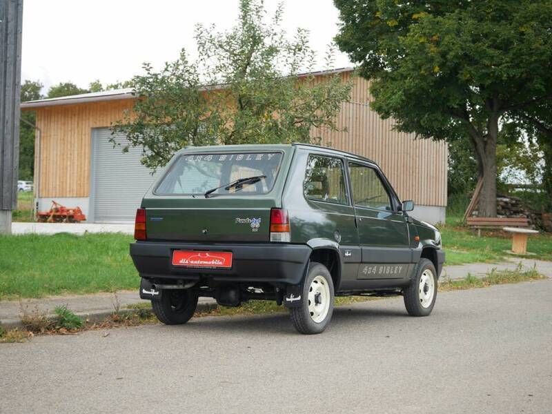 Image 2/4