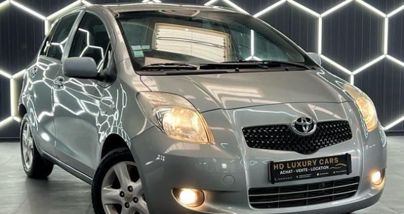 Gris Utilisé 2008 Toyota Yaris Citadine | 4 990 € (Bon prix) - Image 1/4