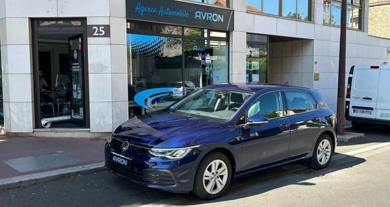 Bleu Utilisé 2022 VW Golf VIII Active Berline | 19 990 € (Prix juste) - Image 1/4