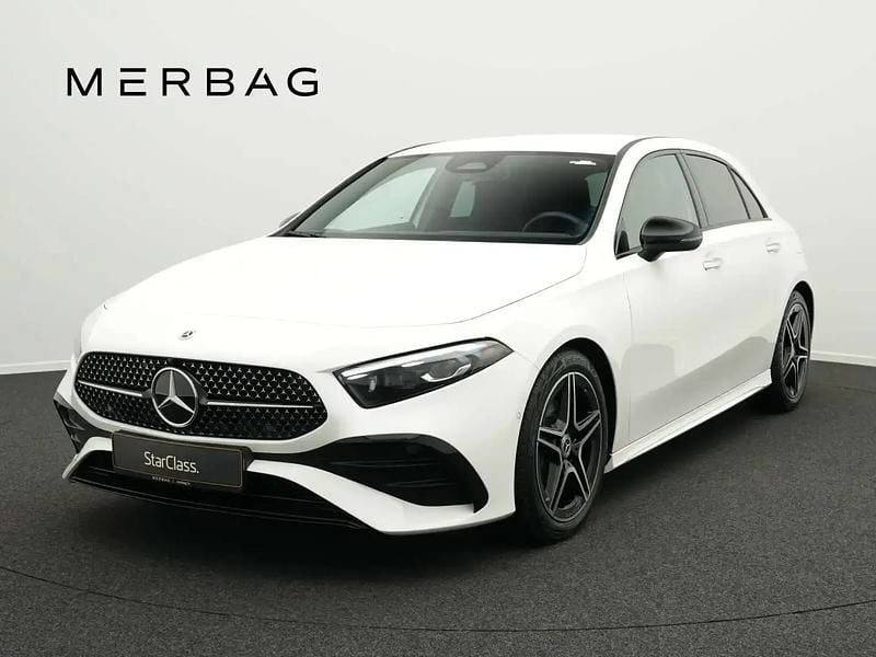 Blanc Occasion 2025 Mercedes A200 AMG line Berline | 34 990 € (Bon prix) - Image 1/4