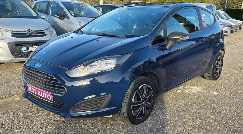 Bleu Occasion 2014 Ford Fiesta Trend Berline | 4 990 € (Bon prix) - Image 1/4