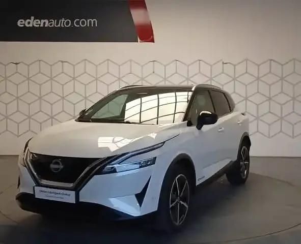 Blanc lunaire biton noir Occasion 2023 Nissan Qashqai SUV | 30 490 € - Image 1/4