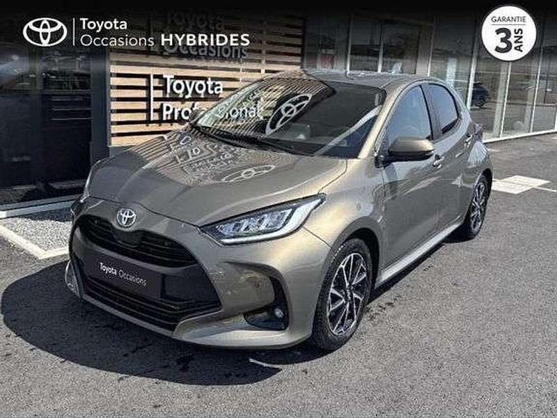 Utilisé 2022 Toyota Yaris Hybrid Design Berline | 17 990 € (Bon prix) - Image 1/1