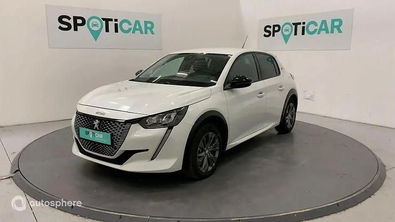 Blanc Utilisé 2022 Peugeot e-208 Allure Citadine | 15 299 € (Bon prix) - Image 1/4