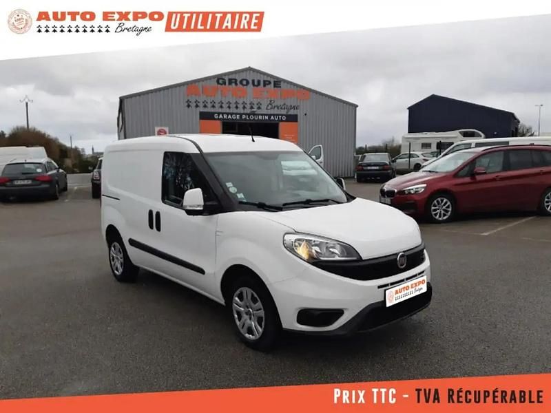 Blanc Utilisé 2020 Fiat Doblò Monospace | 10 990 € (Prix juste) - Image 1/4