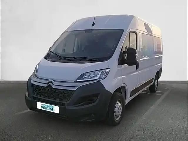 Blanc Utilisé 2023 Citroën Jumper Monospace | 26 990 € - Image 1/4