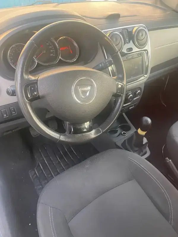 Blanc Utilisé 2014 Dacia Lodgy Monospace | 4 700 € - Image 1/4