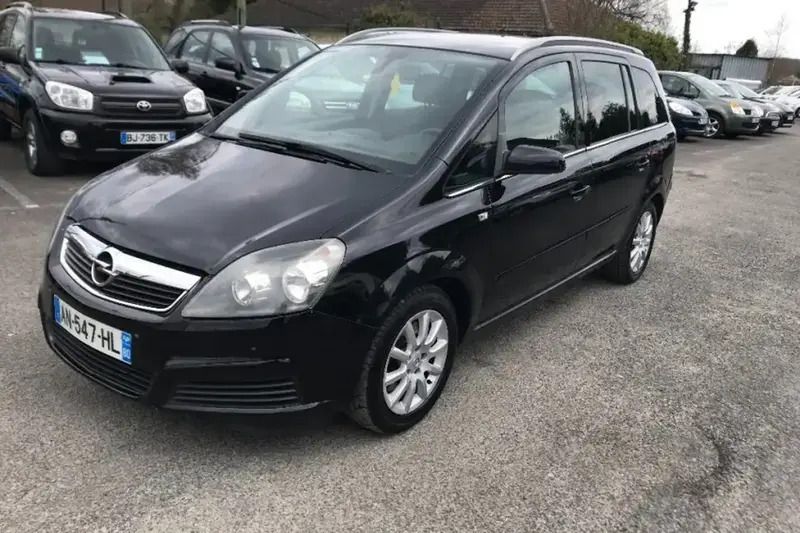 Noir Utilisé 2005 Opel Zafira Cosmo Monospace | 3 690 € - Image 1/4