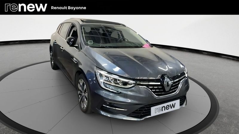 Gris Utilisé 2024 Renault Mégane IV Techno Berline | 24 190 € (Prix assez cher) - Image 1/4