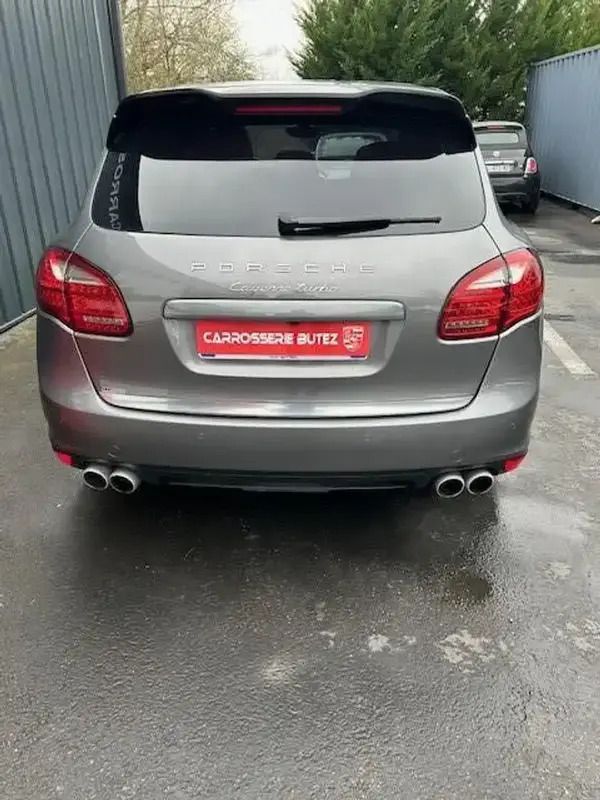 Image 2/4