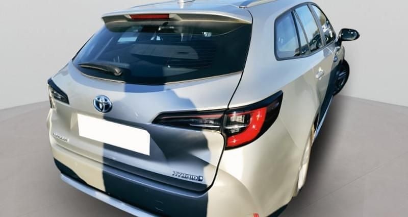 Occasion Toyota Corolla Business Edition 99 ch (72 kW) 2022 Gris Break