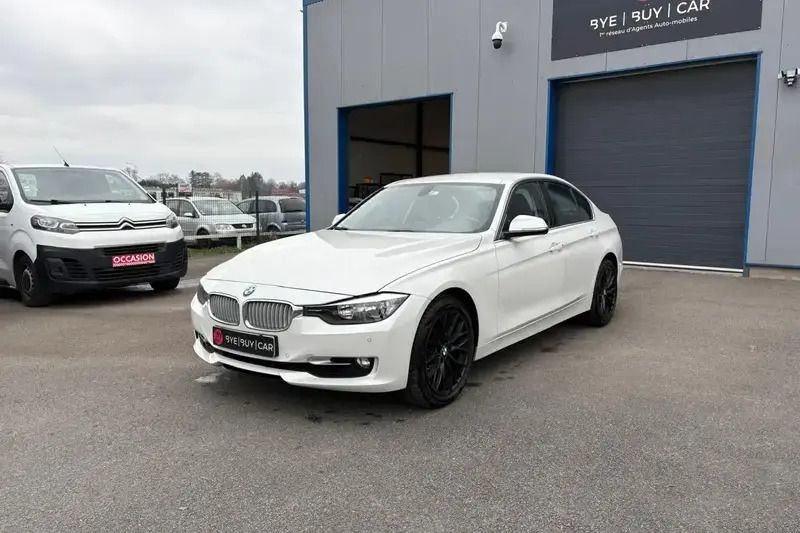 Blanc Utilisé 2014 BMW 320 Berline | 13 990 € (Prix juste) - Image 1/4