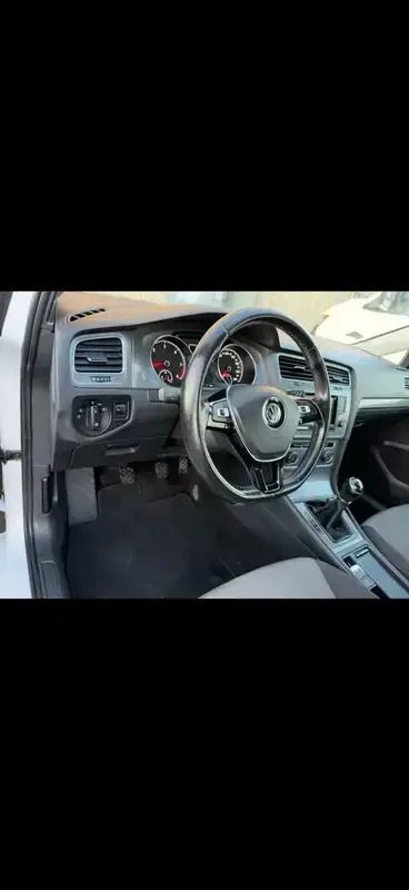 Utilisé 2014 VW Golf VII Trendline Berline | 7 900 € (Prix juste) - Image 1/4