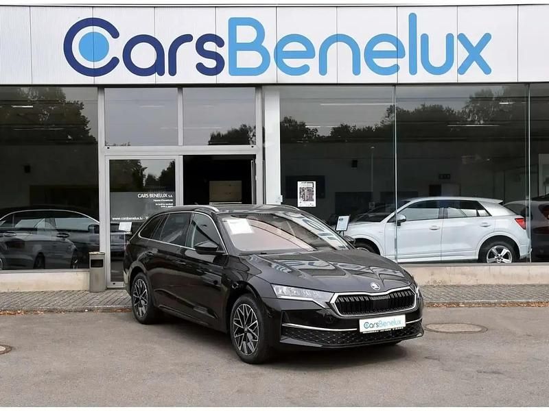Noir Nouvelle 2025 Skoda Octavia Selection Break | 34 348 € (Prix juste) - Image 1/4