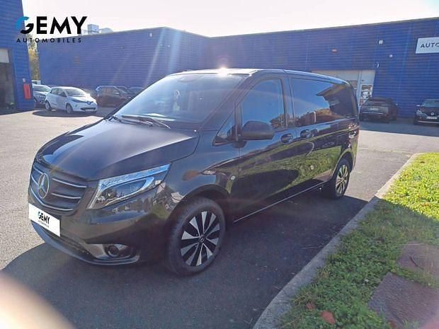 Gris Utilisé 2022 Mercedes Vito Monospace | 49 989 € (Prix assez cher) - Image 1/4