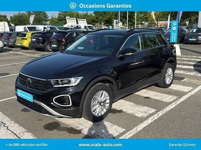 Utilisé 2024 VW T-Roc Life SUV | 25 290 € (Prix juste) - Image 1/4