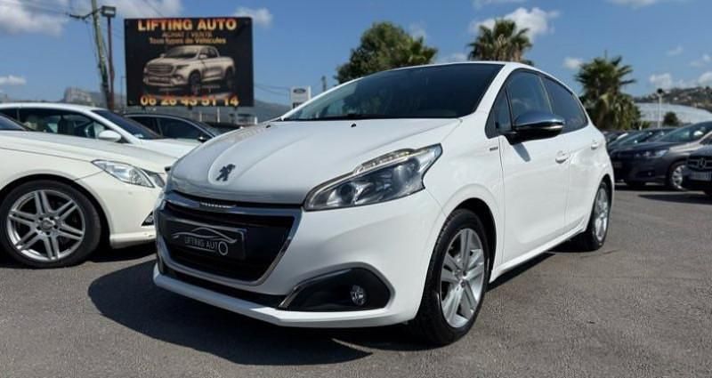 Utilisé 2017 Peugeot 208 Citadine | 5 990 € - Image 1/4