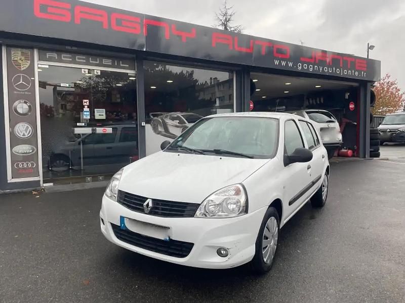 Blanc Utilisé 2011 Renault Clio II Authentique Berline | 4 990 € (Prix juste) - Image 1/4