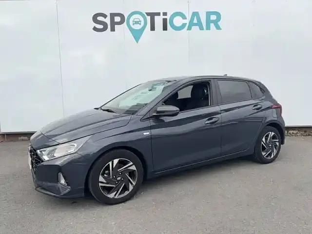 Gris fonce Utilisé 2022 Hyundai i20 Berline | 14 990 € - Image 1/4