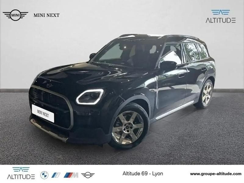 Noir Utilisé 2025 Mini Countryman Favoured SUV | 39 990 € - Image 1/4