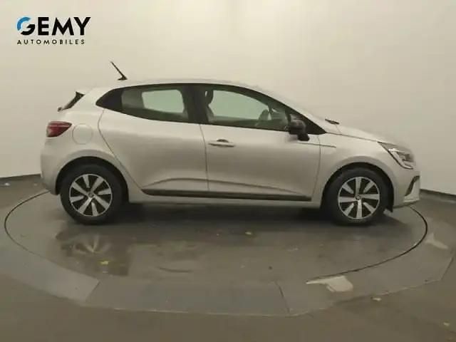 Occasion Renault Clio V 2023 Gris platine Berline