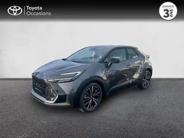 Gris atlas métallisé biton Occasion 2025 Toyota C-HR SUV | 37 980 € - Image 1/4