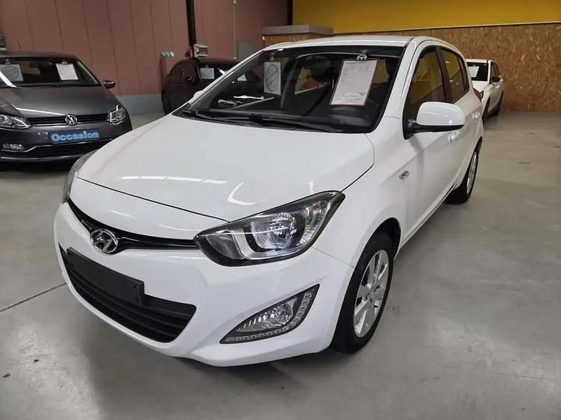 Occasion Hyundai i20 84 ch (61 kW) 2013 Blanc Citadine