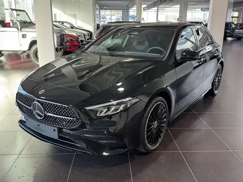 Blanc Utilisé 2023 Mercedes A250 AMG | 35 950 € (Bon prix) - Image 1/4