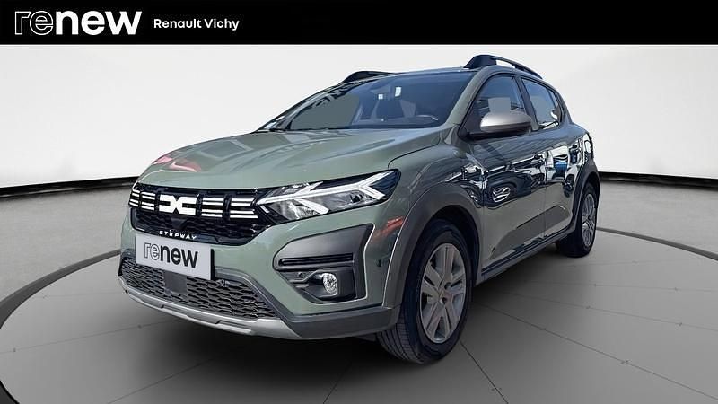 Vert Utilisé 2023 Dacia Sandero Expression Citadine | 14 990 € (Prix juste) - Image 1/4