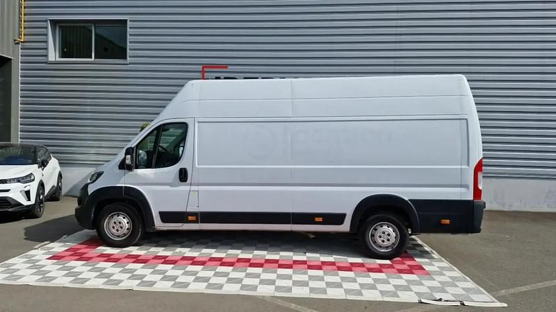 Blanc Utilisé 2022 Peugeot Boxer Van | 23 999 € - Image 1/4