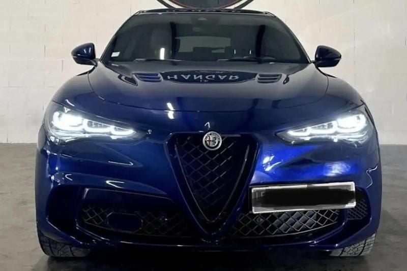 Utilisé 2020 Alfa Romeo Stelvio Quadrifoglio SUV | 55 900 € (Prix assez cher) - Image 1/4