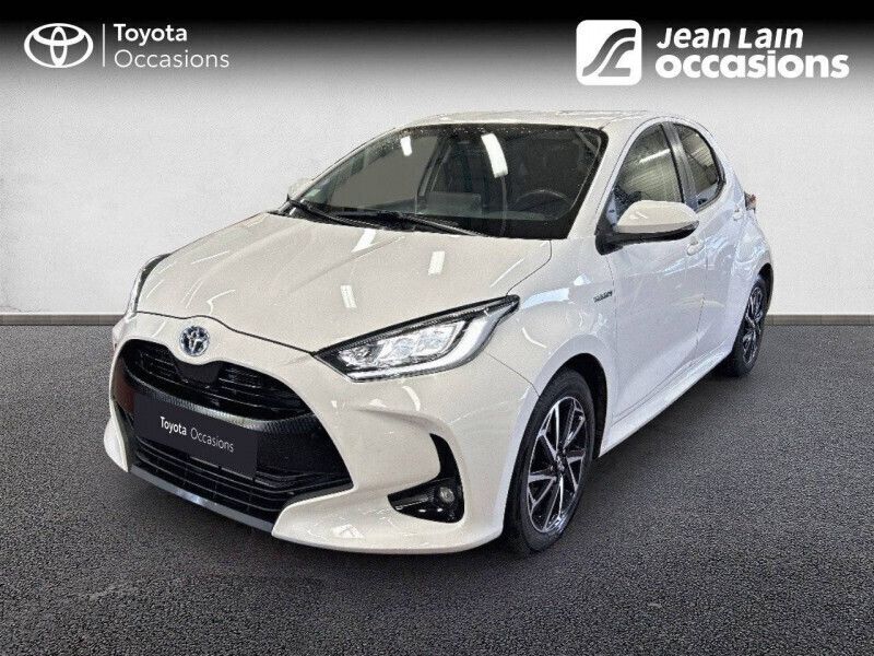 Utilisé 2021 Toyota Yaris Hybrid Design Citadine | 19 390 € (Prix juste) - Image 1/4