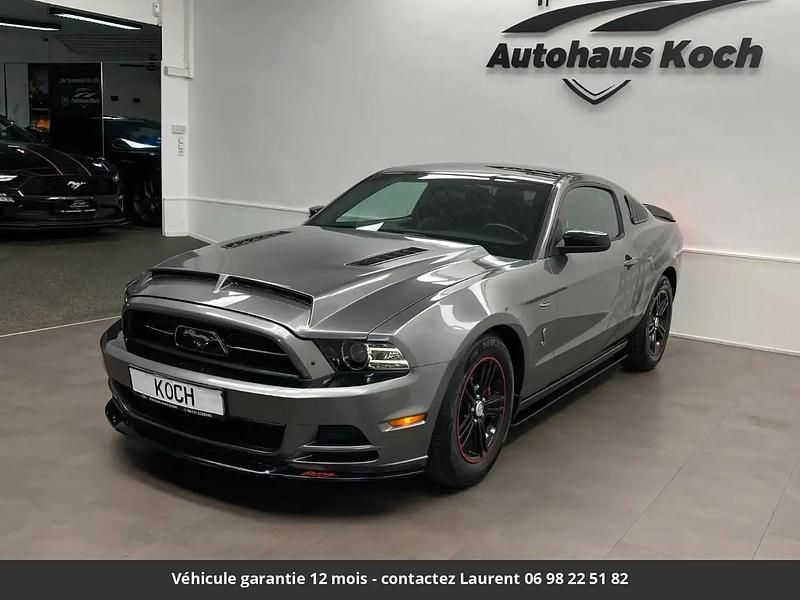 Gris Occasion 2014 Ford Mustang Premium Coupé | 34 498 € (Prix juste) - Image 1/4